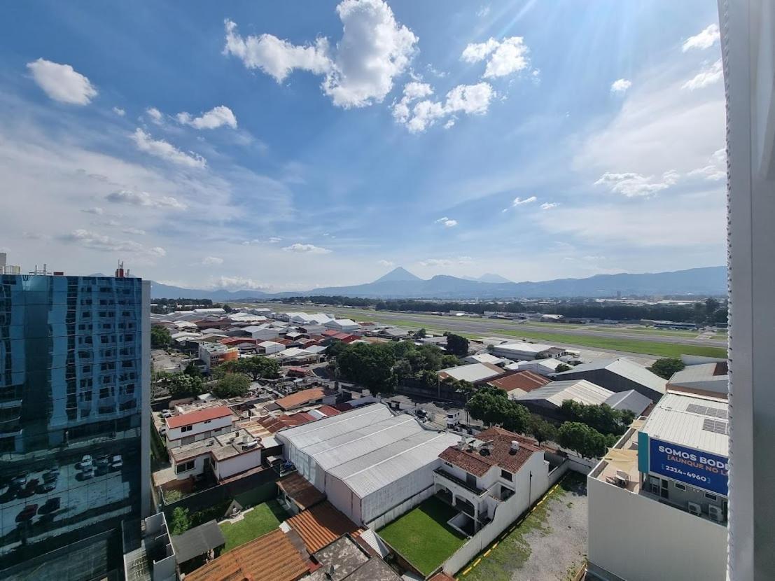 Ferienwohnung Amazing Aircrafts Views In Front Of Airport Guatemala-Stadt Exterior foto