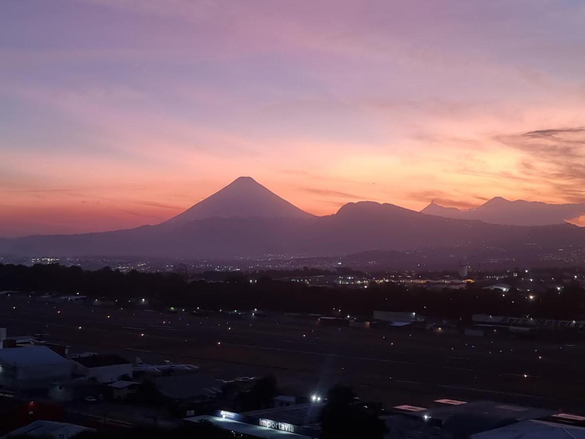 Ferienwohnung Amazing Aircrafts Views In Front Of Airport Guatemala-Stadt Exterior foto